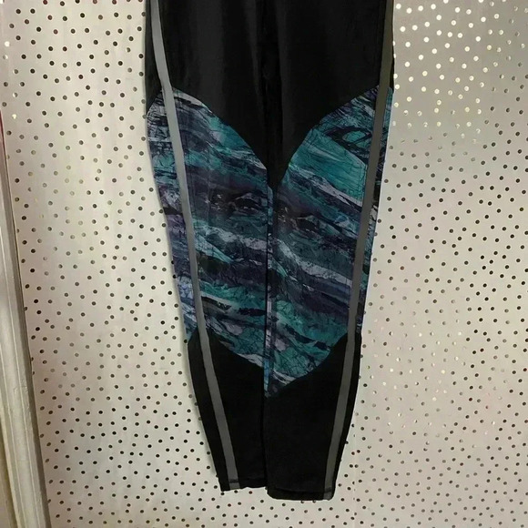 Lululemon Run To Rest Leggings - Picture 3 of 9